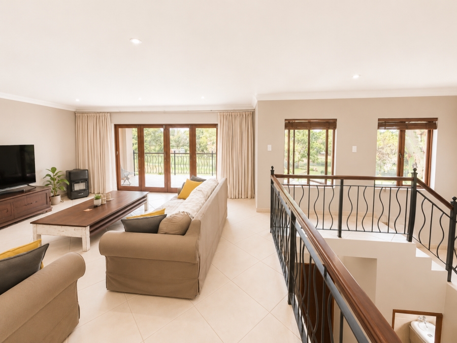 5 Bedroom Property for Sale in Schoemansville North West